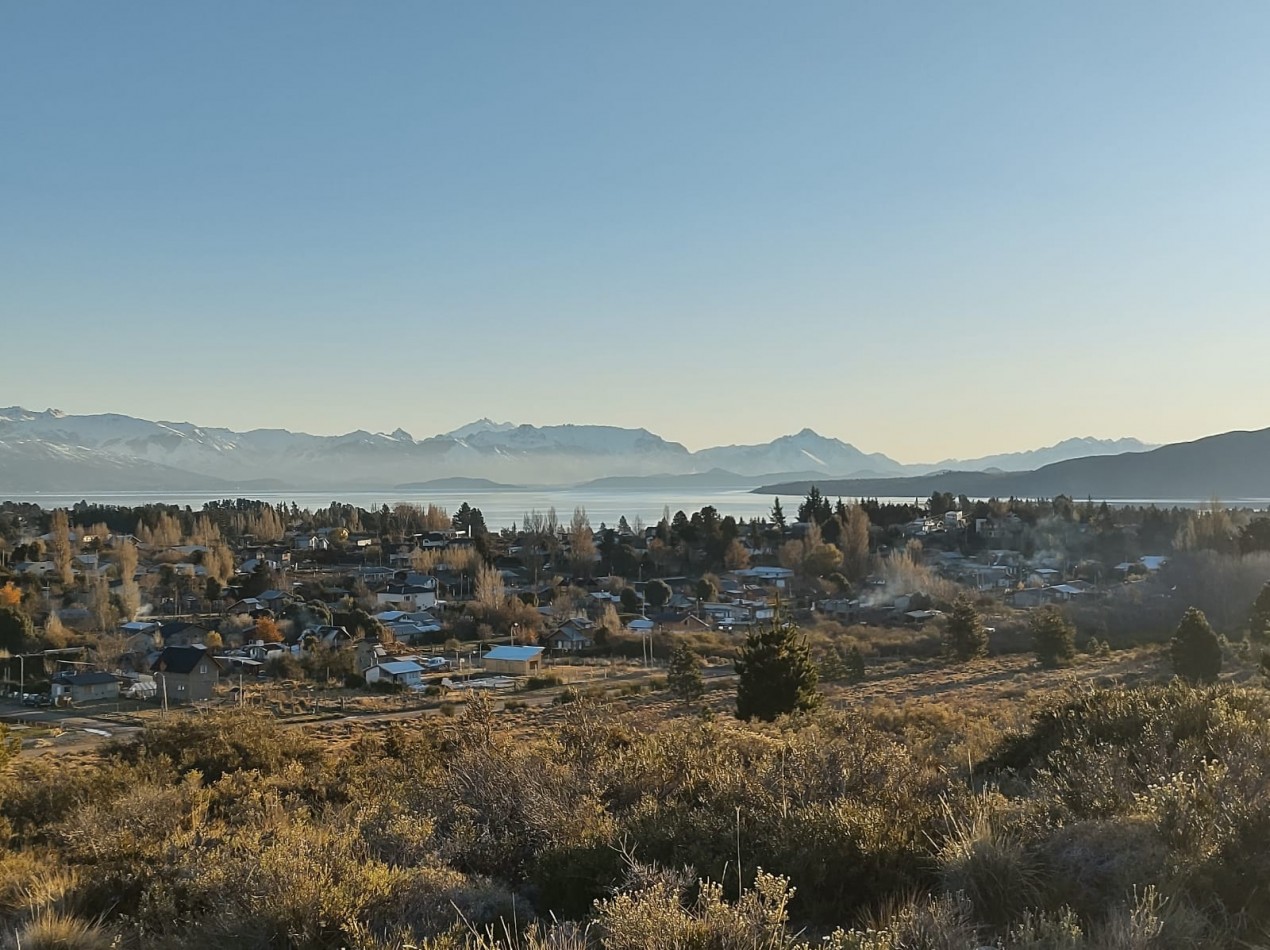 Lote vista panoramica lago Nahuel Huapi y Cordillera en Barrio Privado Barrancas de Dina Huapi L.94 venta a 15 km de Bariloche.