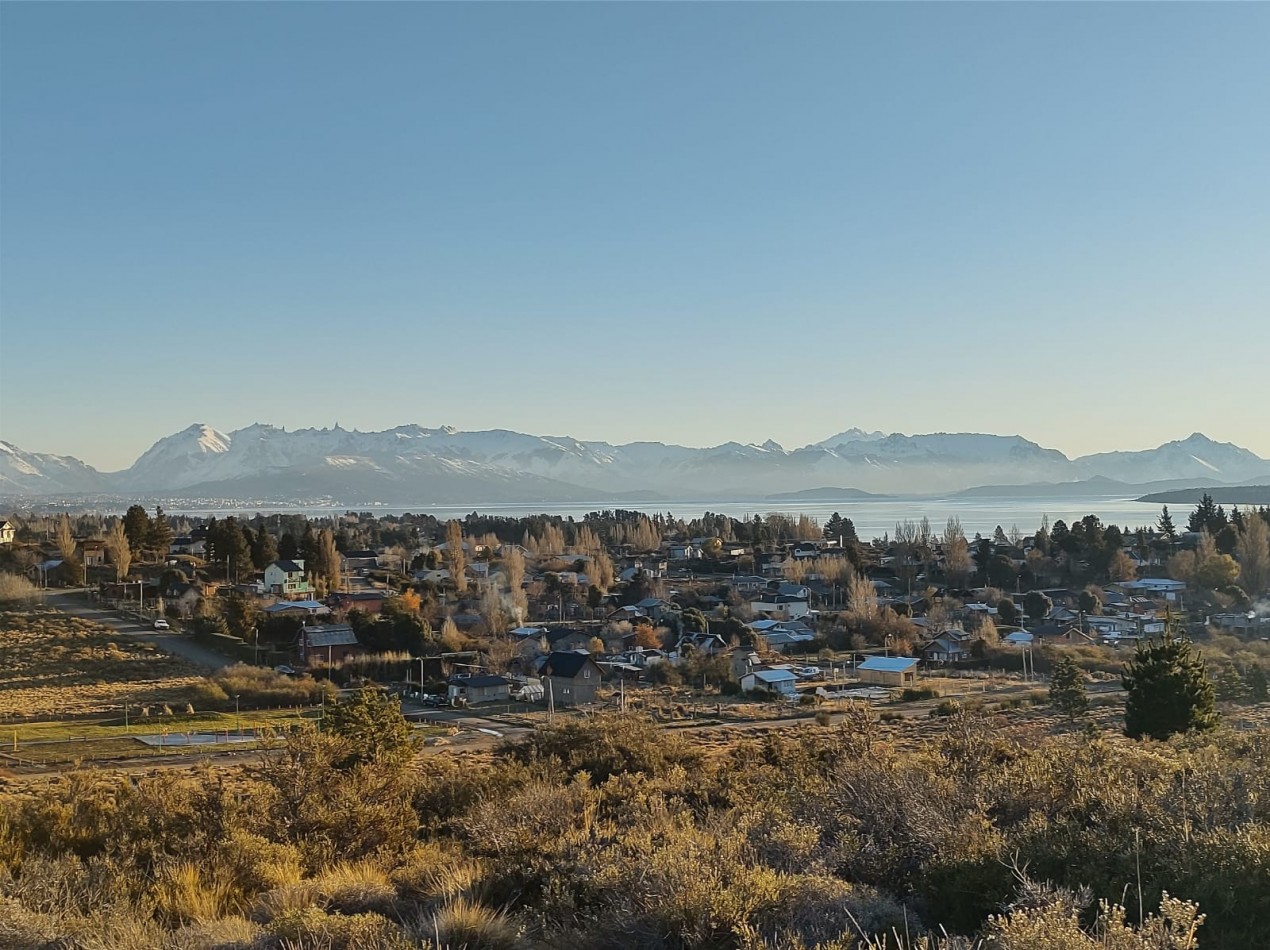 Lote vista panoramica lago Nahuel Huapi y Cordillera en Barrio Privado Barrancas de Dina Huapi L.94 venta a 15 km de Bariloche.