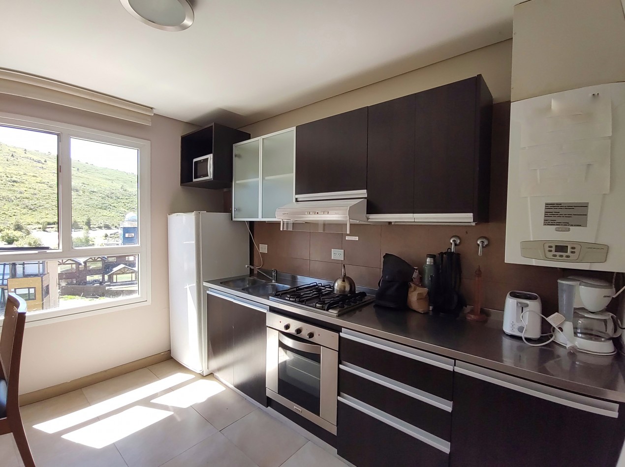 Departamento amoblado en Village Condo, Villa Catedral edif con spa, piscina cubierta gimnasio, jacuzzi. En venta apto turismo. Bariloche
