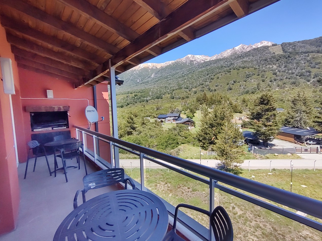 Departamento amoblado en Village Condo, Villa Catedral edif con spa, piscina cubierta gimnasio, jacuzzi. En venta apto turismo. Bariloche