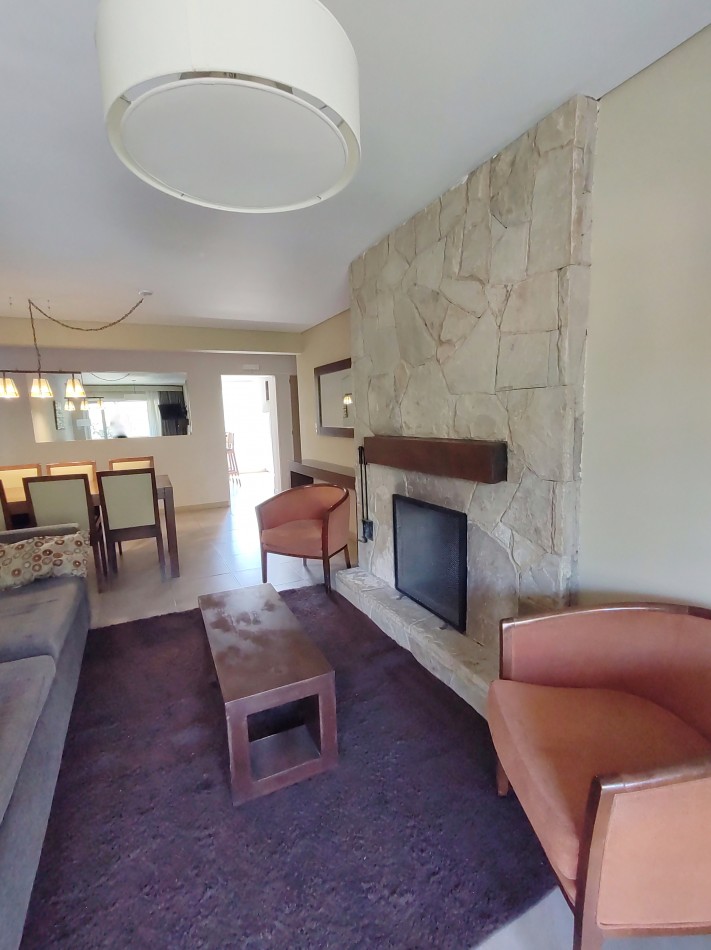Departamento amoblado en Village Condo, Villa Catedral edif con spa, piscina cubierta gimnasio, jacuzzi. En venta apto turismo. Bariloche
