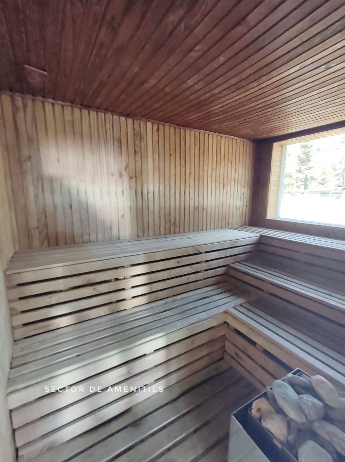 Departamento amoblado en Village Condo, Villa Catedral edif con spa, piscina cubierta gimnasio, jacuzzi. En venta apto turismo. Bariloche