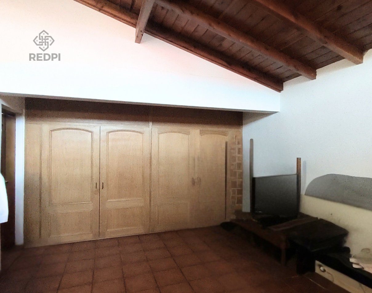Casa 6 amb + amplio quincho o depto cochera cubierta en Dina Huapi a 15 km de Bariloche zona residencial jardin 