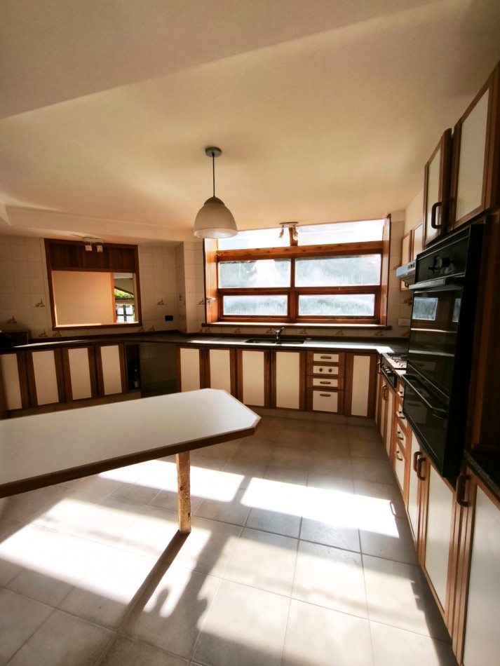 Casa 7 ambientes en Barrio Belgrano exclusiva zona residencial 