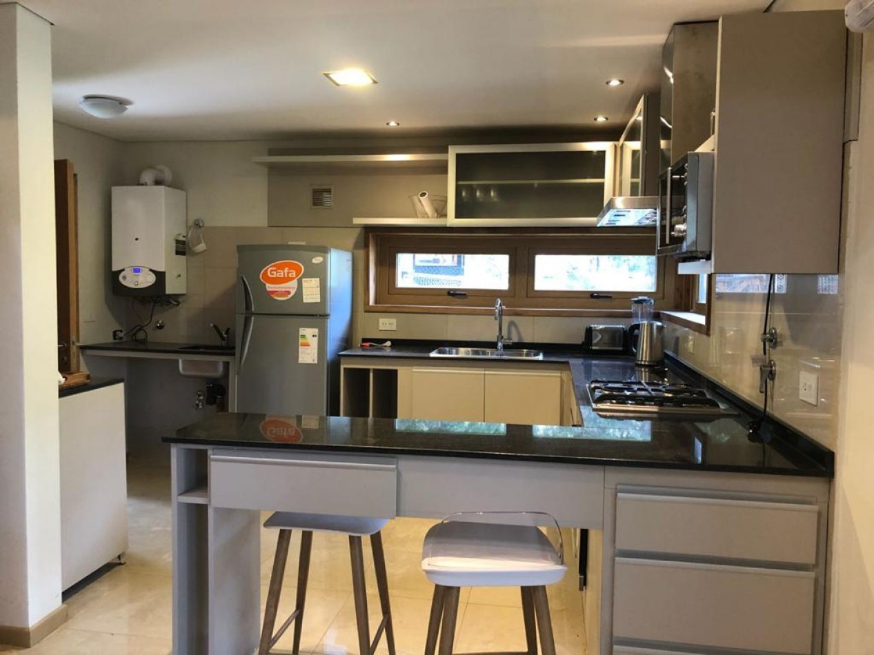 Casa 3 dormitorios + playroom en Pinar del Lago Bariloche 