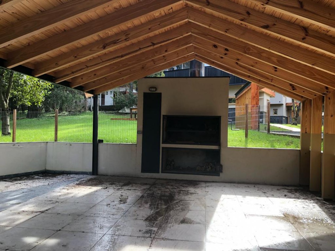 Casa 3 dormitorios + playroom en Pinar del Lago Bariloche 