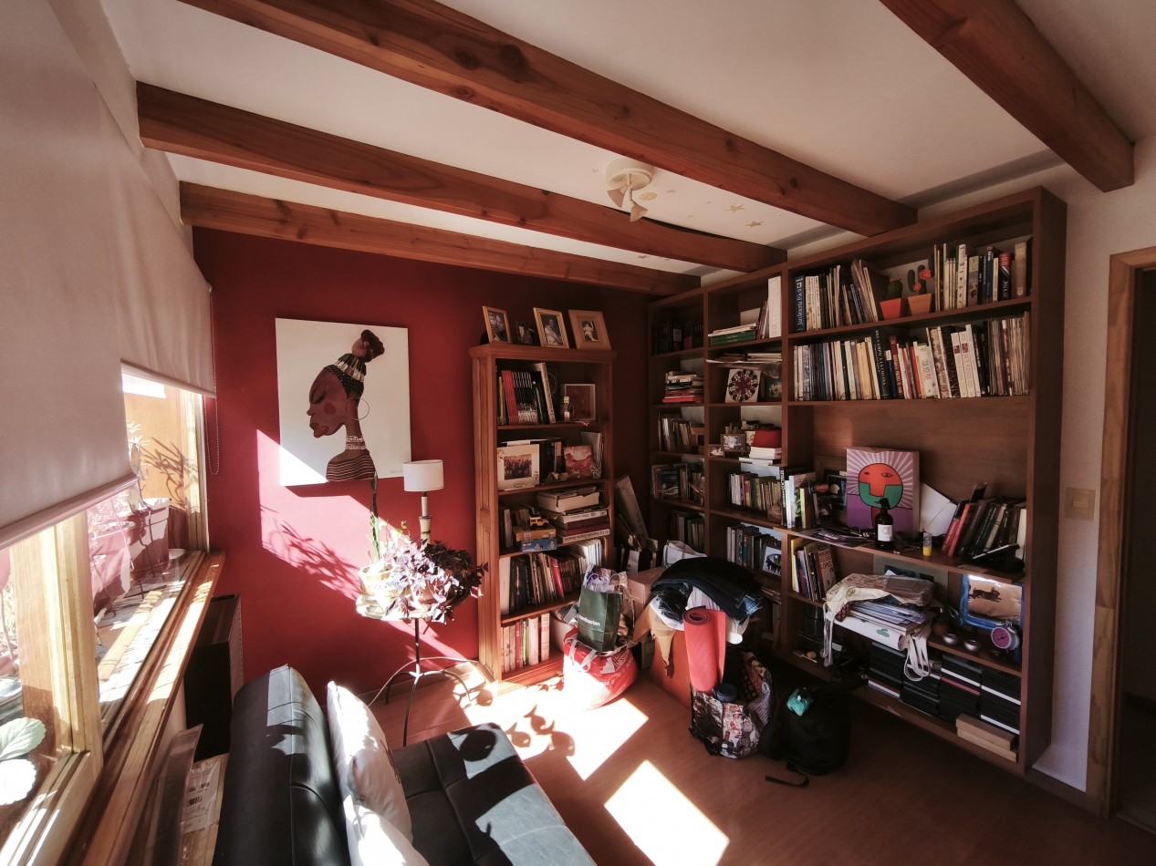 Casa 6 ambientes con vista al lago amplio jardin con riego quincho deck  venta en Bariloche 