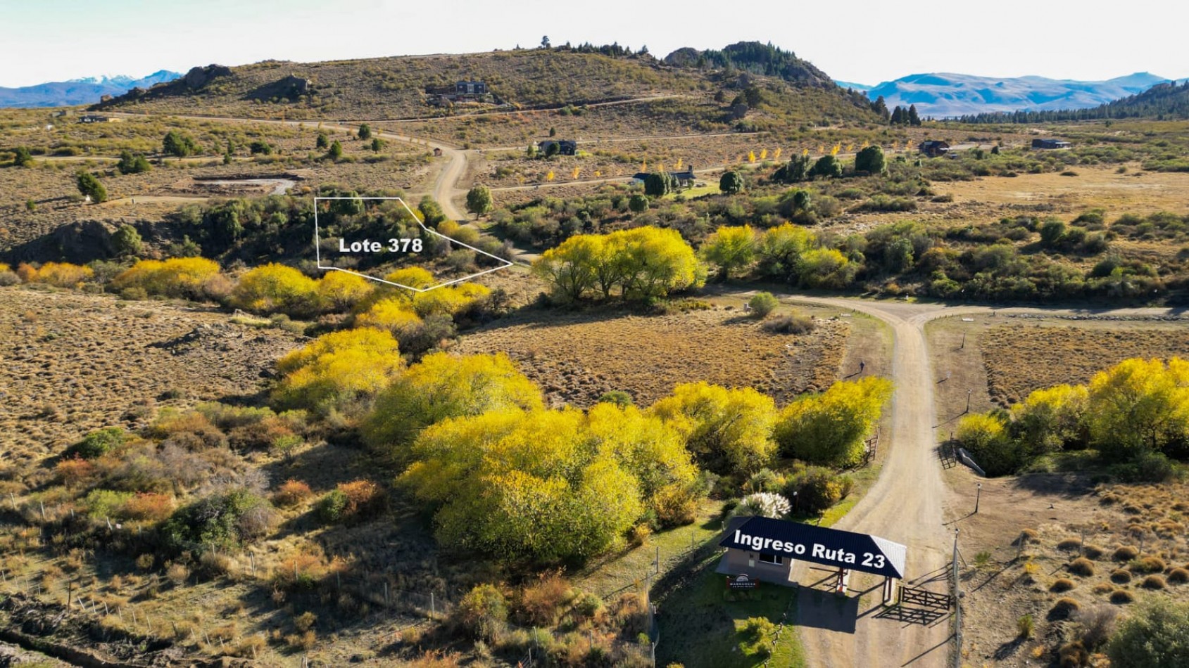 Barrancas de Dina Huapi lote 378 barrio privado a 15 km de Bariloche vigilancia plano vistas amenities tenis SUM