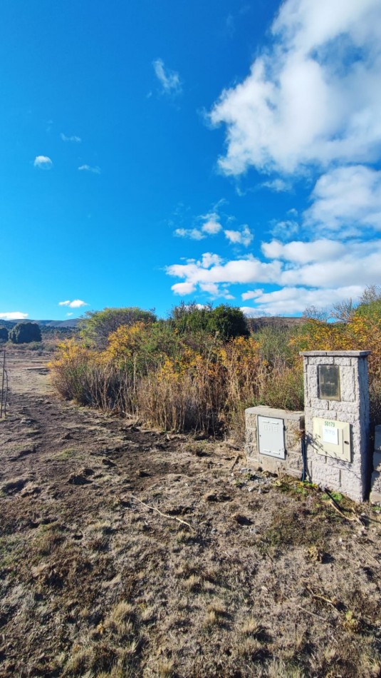 Barrancas de Dina Huapi lote 378 barrio privado a 15 km de Bariloche vigilancia plano vistas amenities tenis SUM