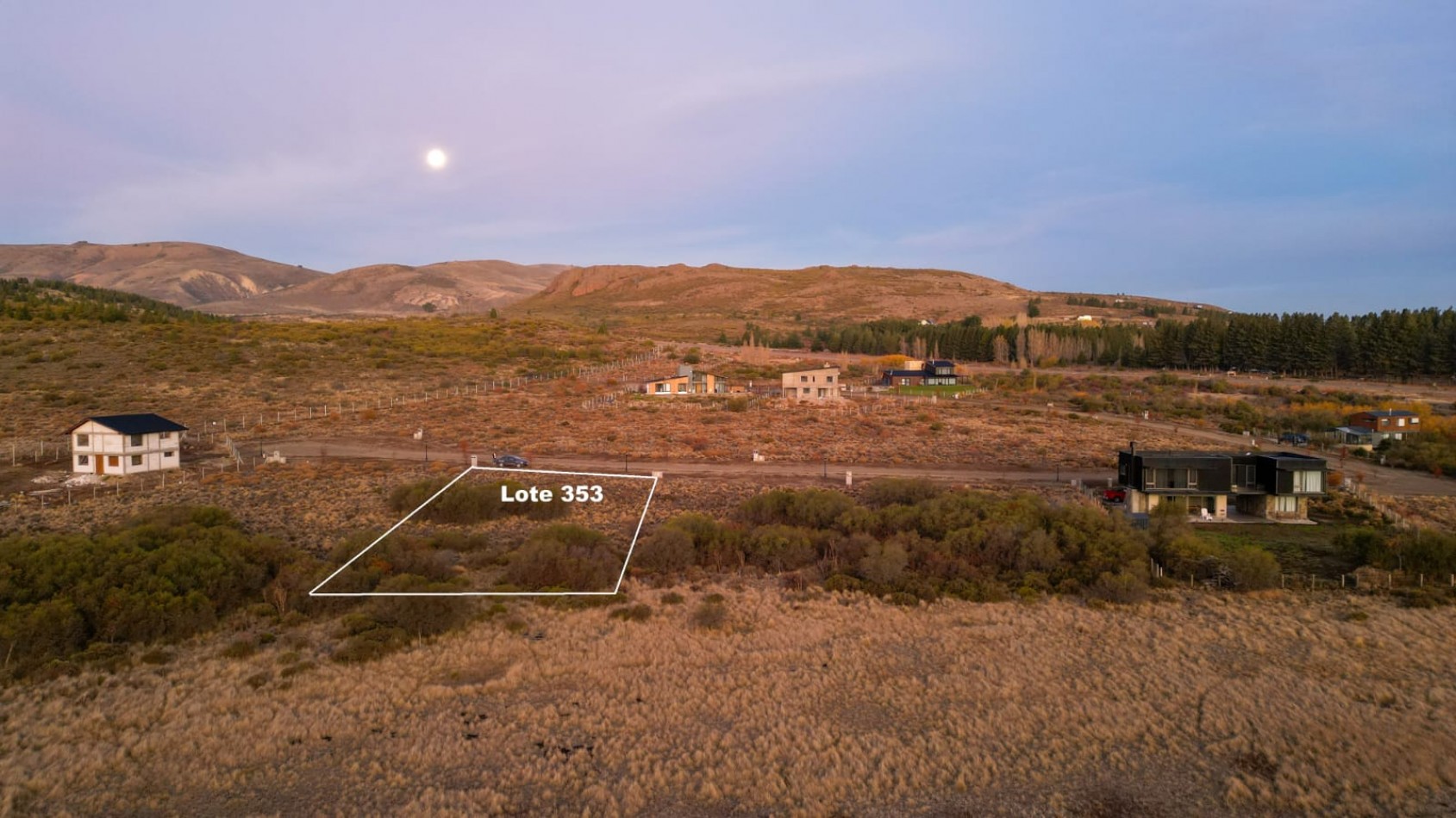 Barrancas de Dina Huapi lote 353 barrio privado a 15 km de Bariloche vigilancia plano vistas amenities tenis SUM