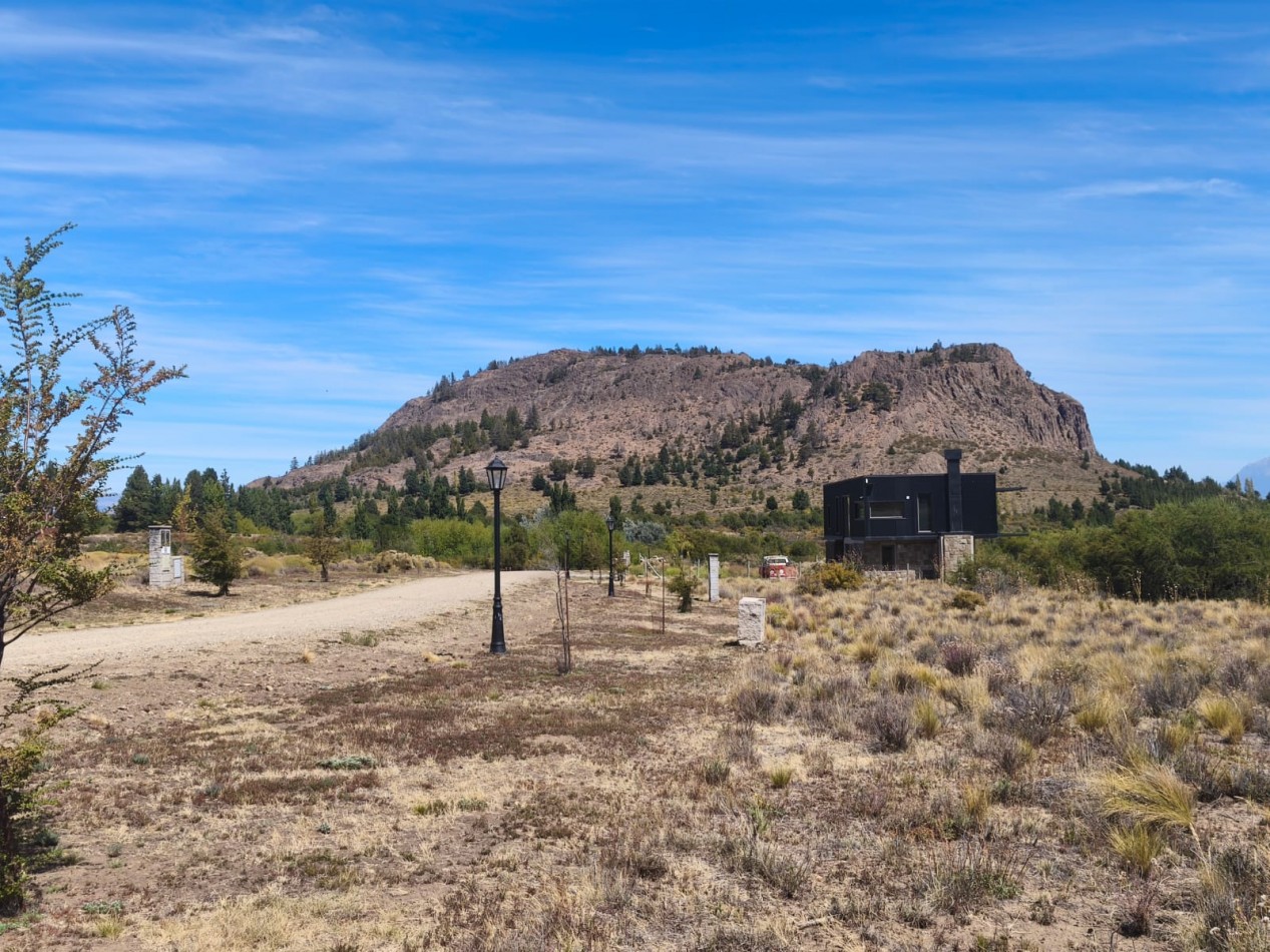 Barrancas de Dina Huapi lote 353 barrio privado a 15 km de Bariloche vigilancia plano vistas amenities tenis SUM