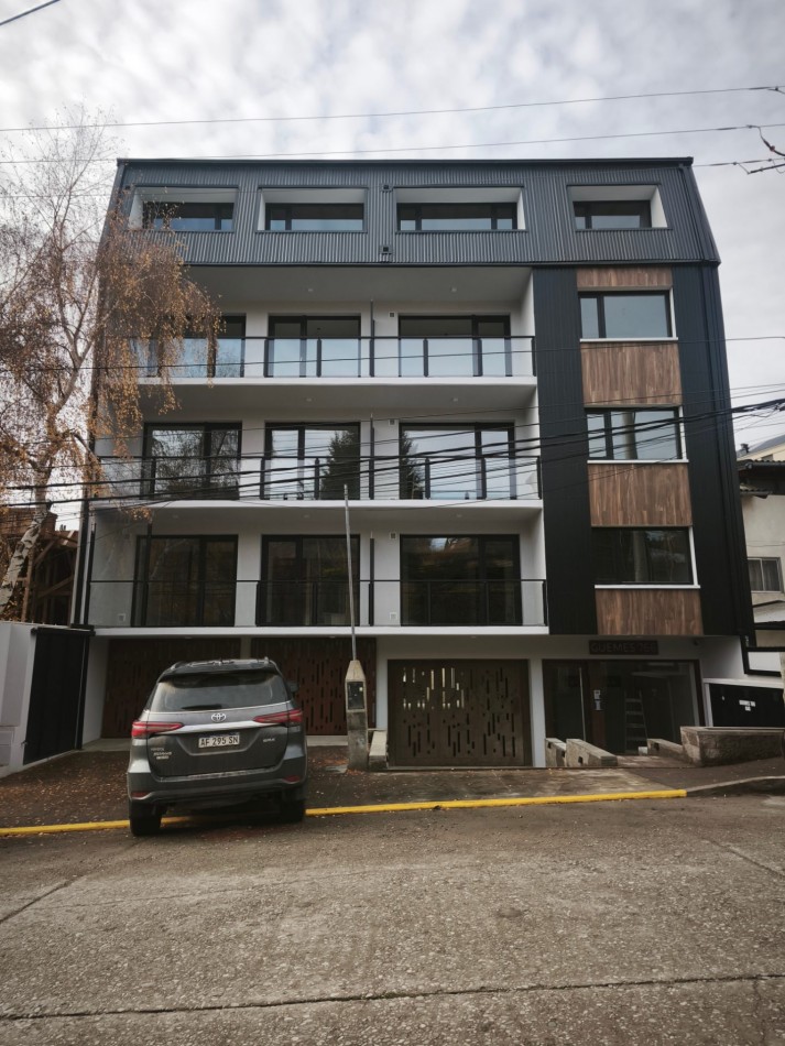 Departamentos en alquiler permanente a estrenar Barrio Belgrano Bariloche de 1 y 2 ambientes con o sin cochera 