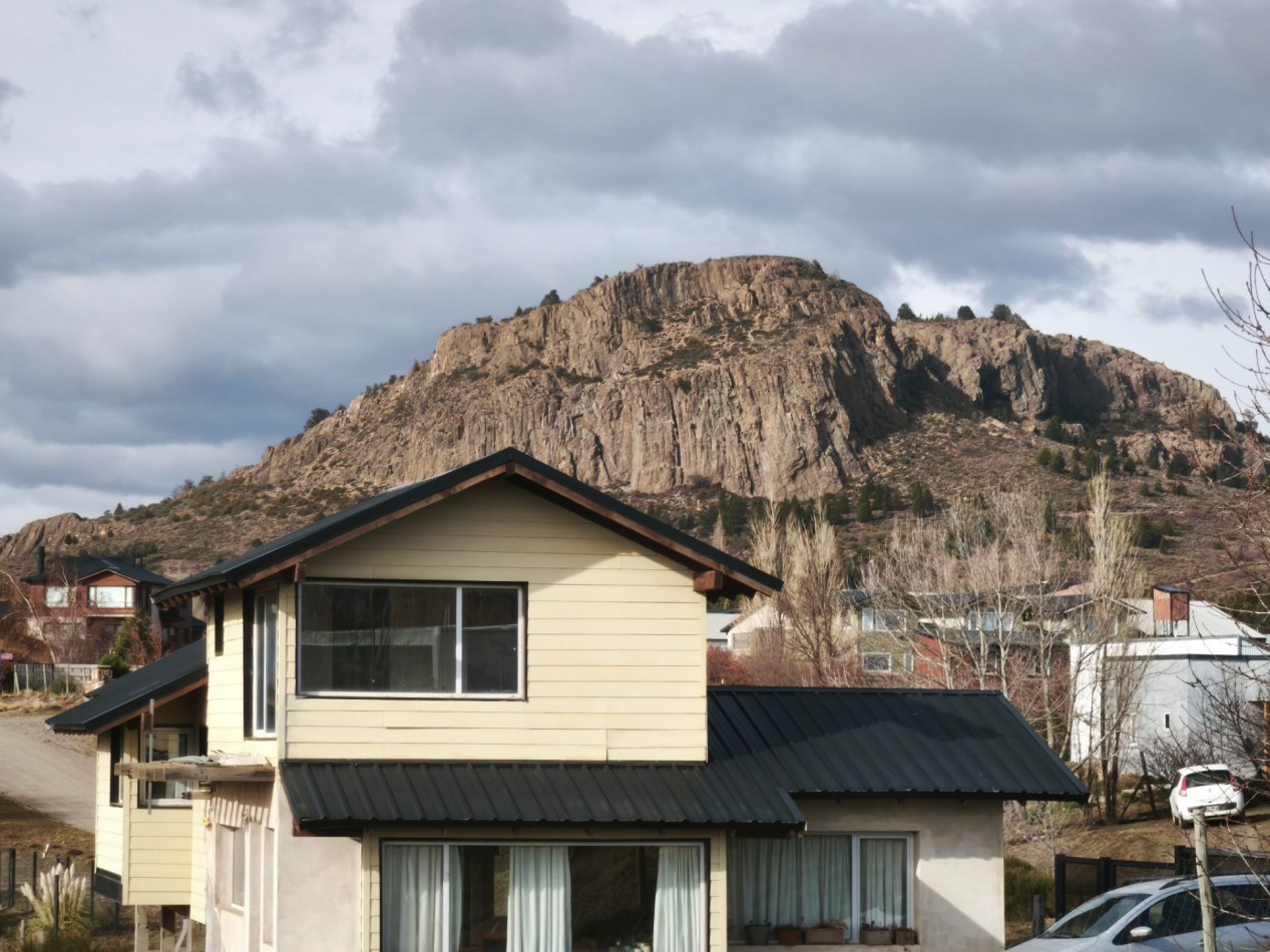 Casa en una planta Dina Huapi // con vista al Cerro Villegas