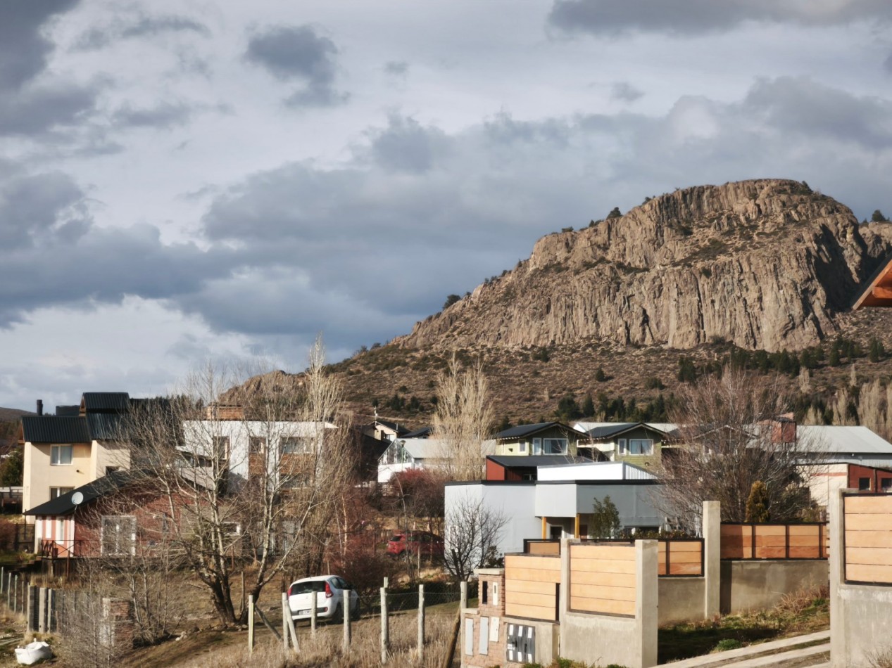 Casa en una planta Dina Huapi // con vista al Cerro Villegas