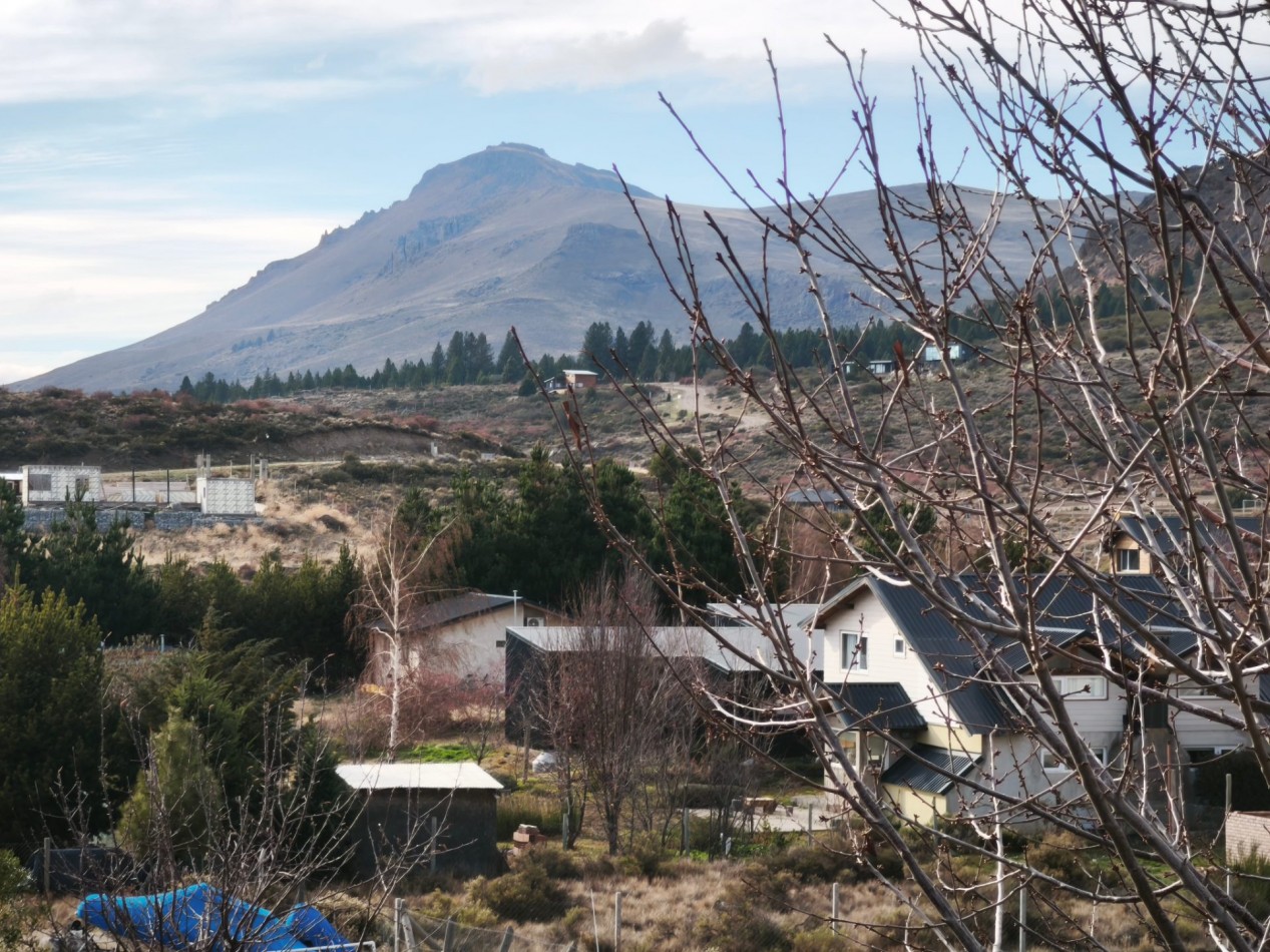 Casa en una planta Dina Huapi // con vista al Cerro Villegas