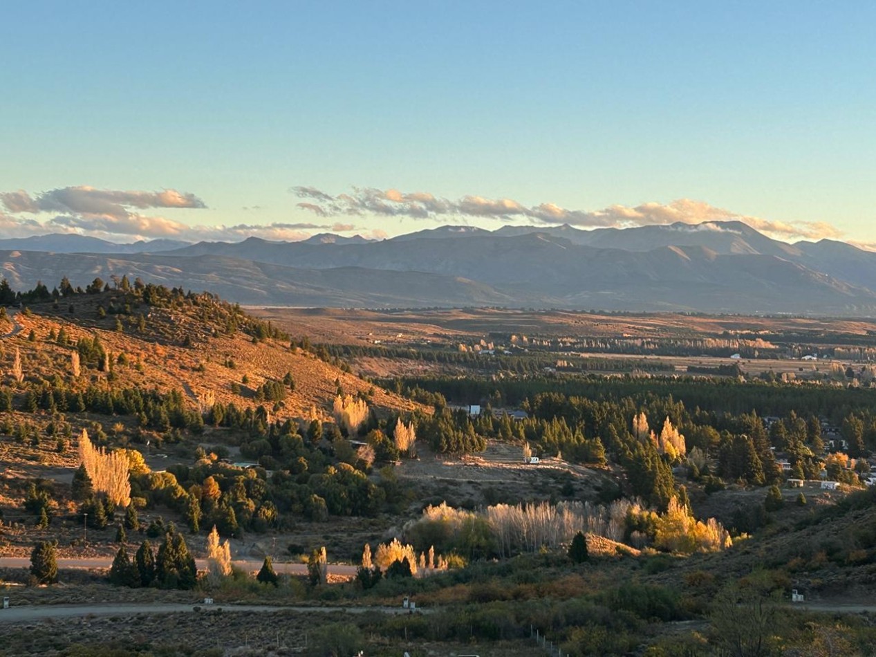 Barrancas de Dina Huapi lote 290 barrio privado a 15 km de Bariloche vigilancia plano vistas amenities tenis SUM