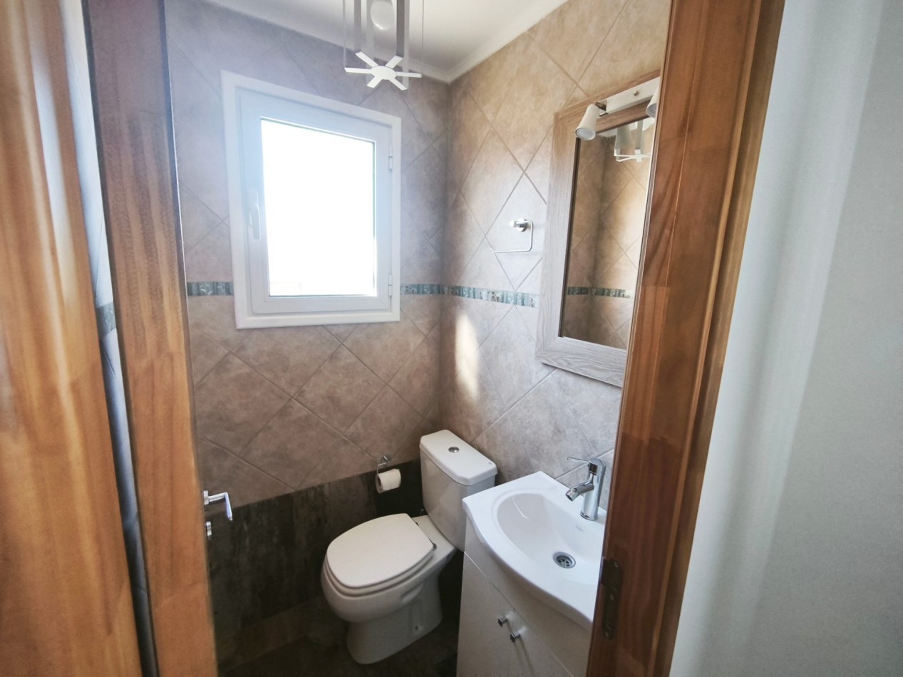  Ph impecable en alquiler permanente en Barrio Las Victorias Bariloche patio propio cochera baño y toilette lavadero 