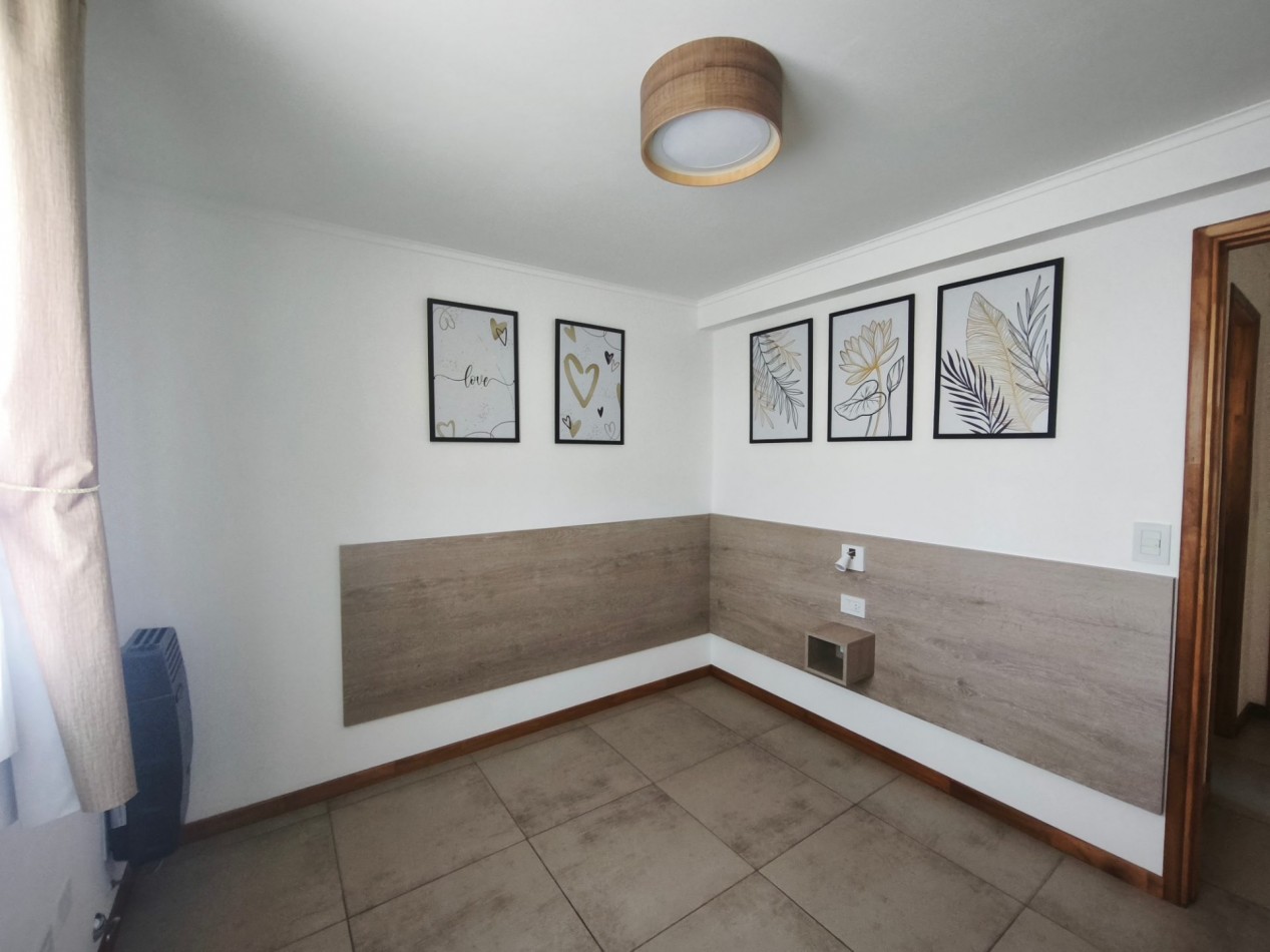 Ph impecable en alquiler permanente en Barrio Las Victorias Bariloche patio propio cochera baño y toilette lavadero 