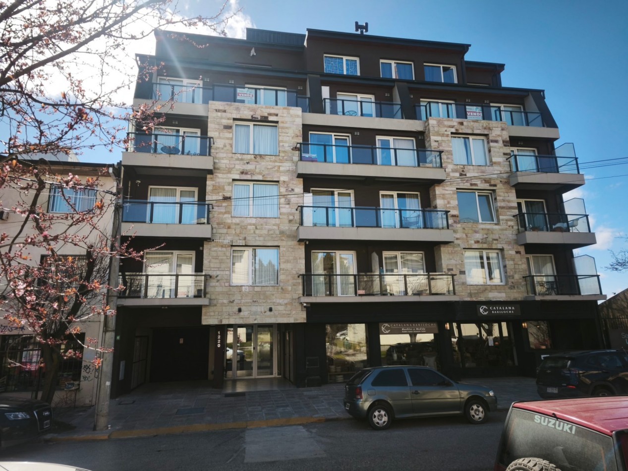  2 amb cochera fija cubierta vista lago centro de Bariloche apto turismo en venta departamento 