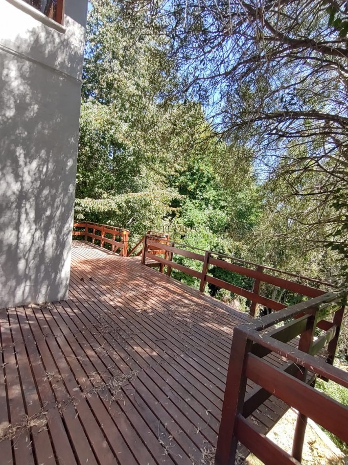 Casa 4 ambientes con vista a 100 m de Pioneros km 6, Bariloche en venta apto credito hipotecario UVA lote propio orientacion norte