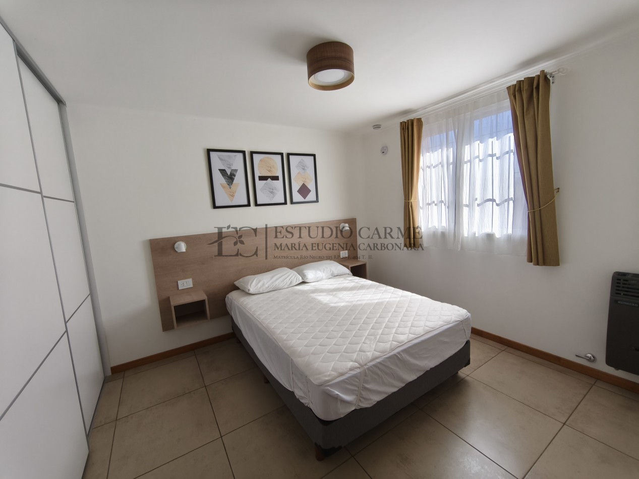 Casa Ph en alquiler permanente impecable en Barrio Las Victorias Bariloche patio propio baño y toilette lavadero espacio guardacoche sin expensas