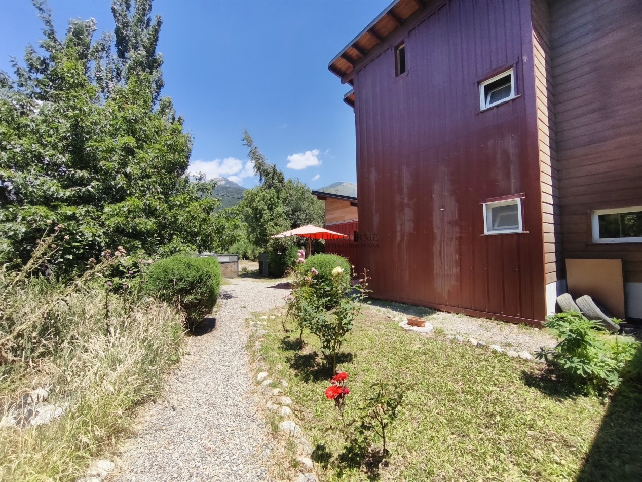 Casa en Lago Moreno con departamento + local u oficina en venta a 100 m de Playa del Viento Bariloche ideal vivienda mas renta turistica y emprendimiento