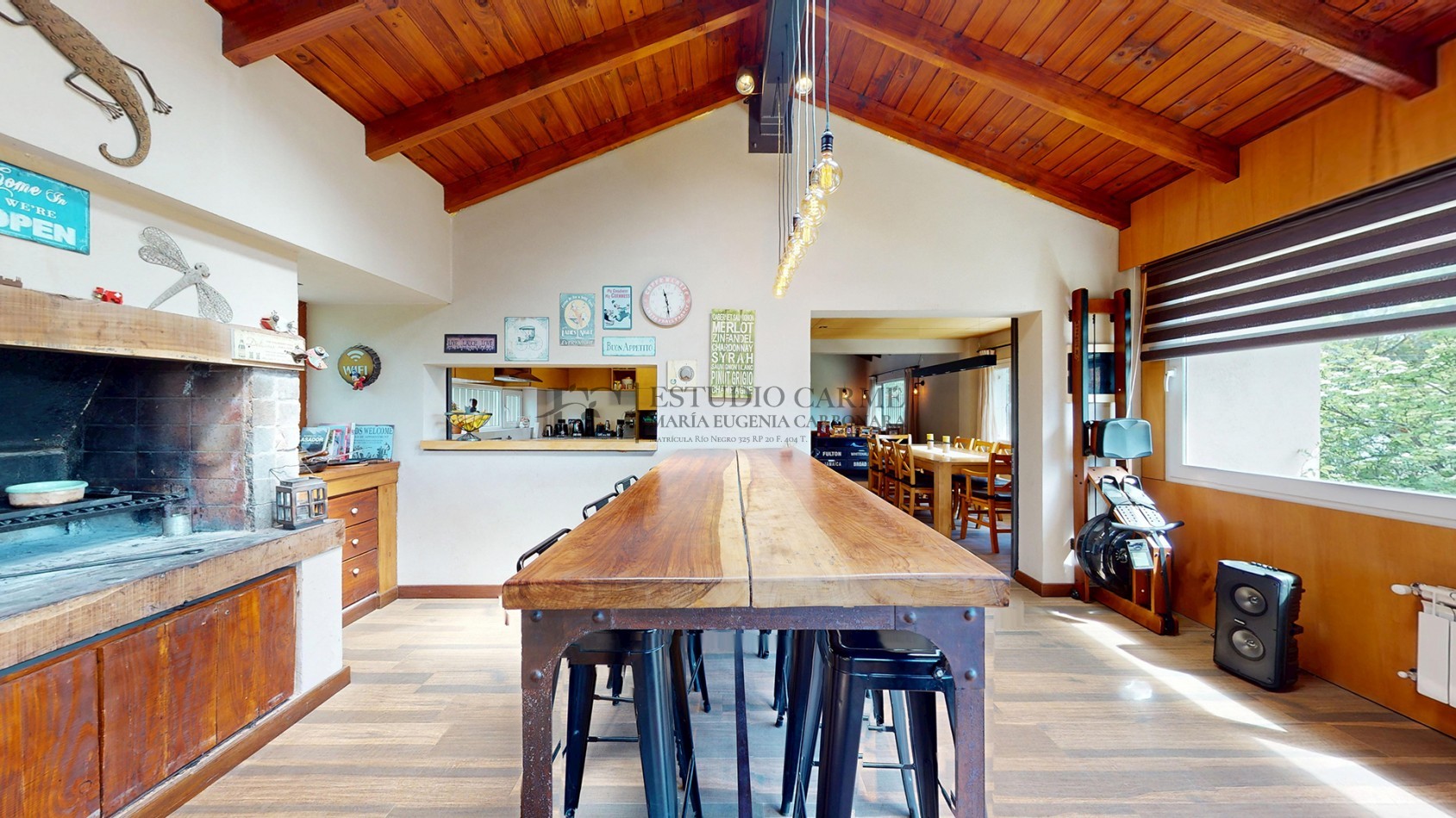 Amplia casa con pileta en La Cascada, Bariloche, en venta