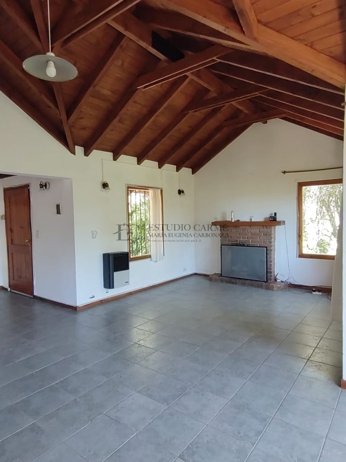 Casa 4 ambientes con vista a 100 m de Pioneros km 6, Bariloche en venta apto credito hipotecario UVA lote propio orientacion norte