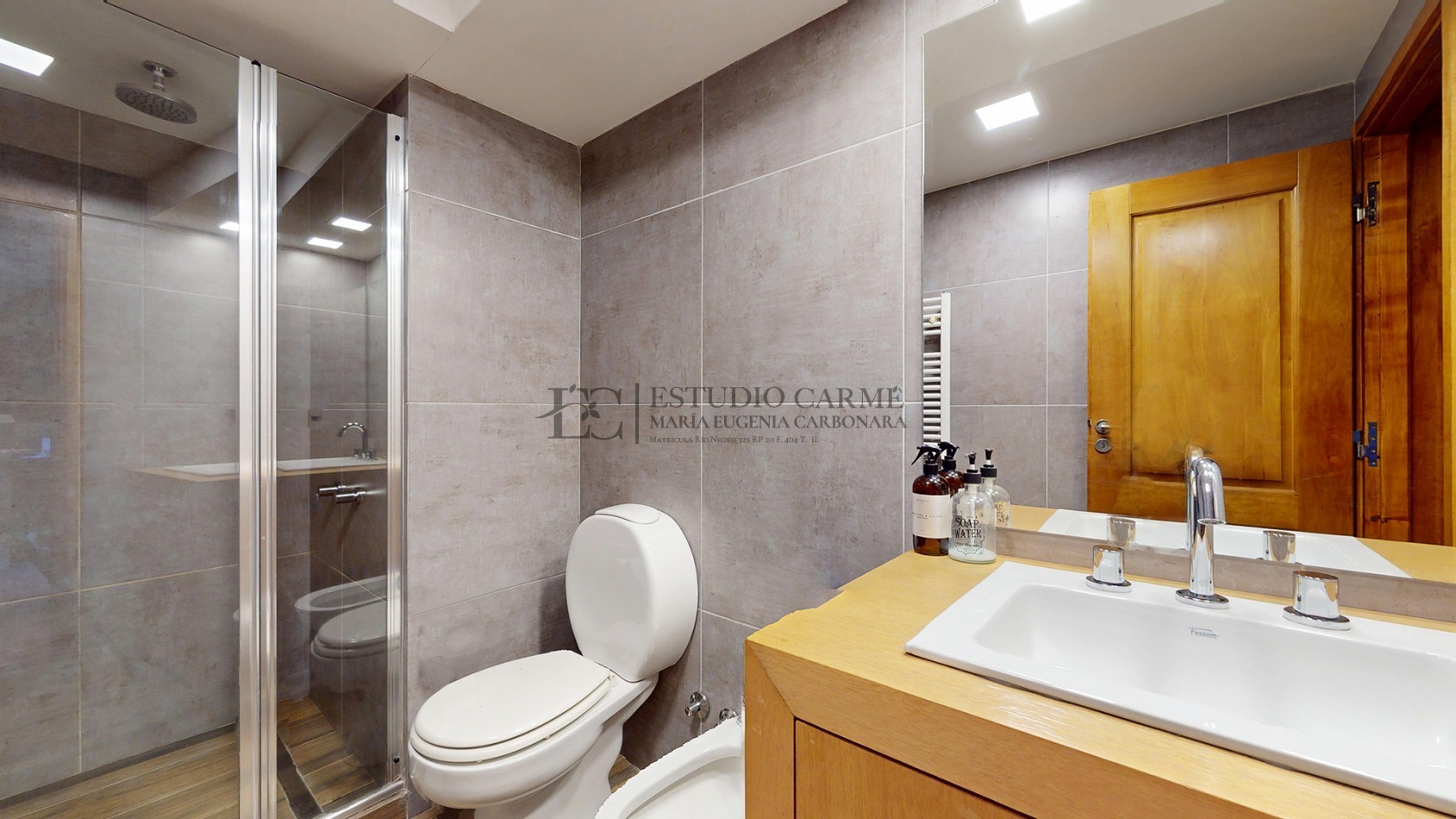 Amplia casa con pileta en La Cascada, Bariloche, en venta