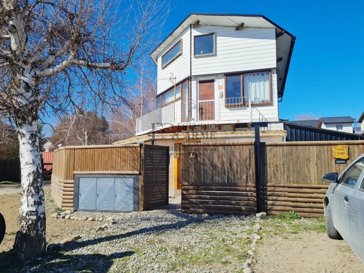 Casa en Ph en Las Victorias vista al lago jardin independiente, a 5' centro de Bariloche