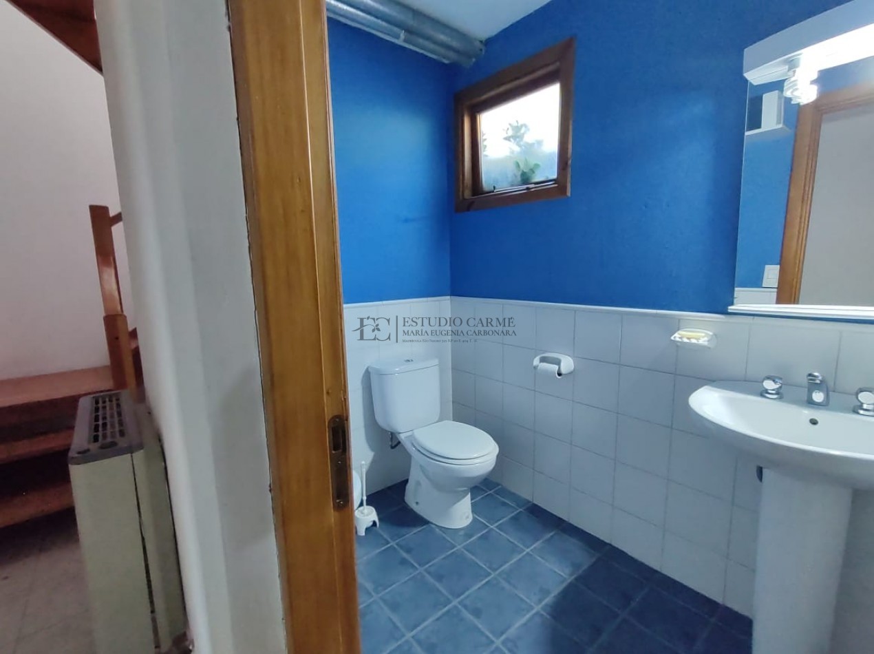 Casa 4 ambientes con vista a 100 m de Pioneros km 6, Bariloche en venta apto credito hipotecario UVA lote propio orientacion norte