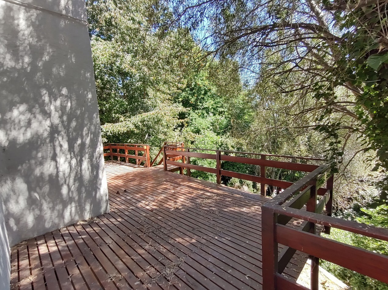 Casa 4 ambientes con vista a 100 m de Pioneros km 6, Bariloche en venta apto credito hipotecario UVA lote propio orientacion norte