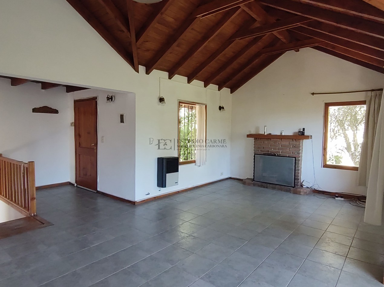 Casa 4 ambientes con vista a 100 m de Pioneros km 6, Bariloche en venta apto credito hipotecario UVA lote propio orientacion norte