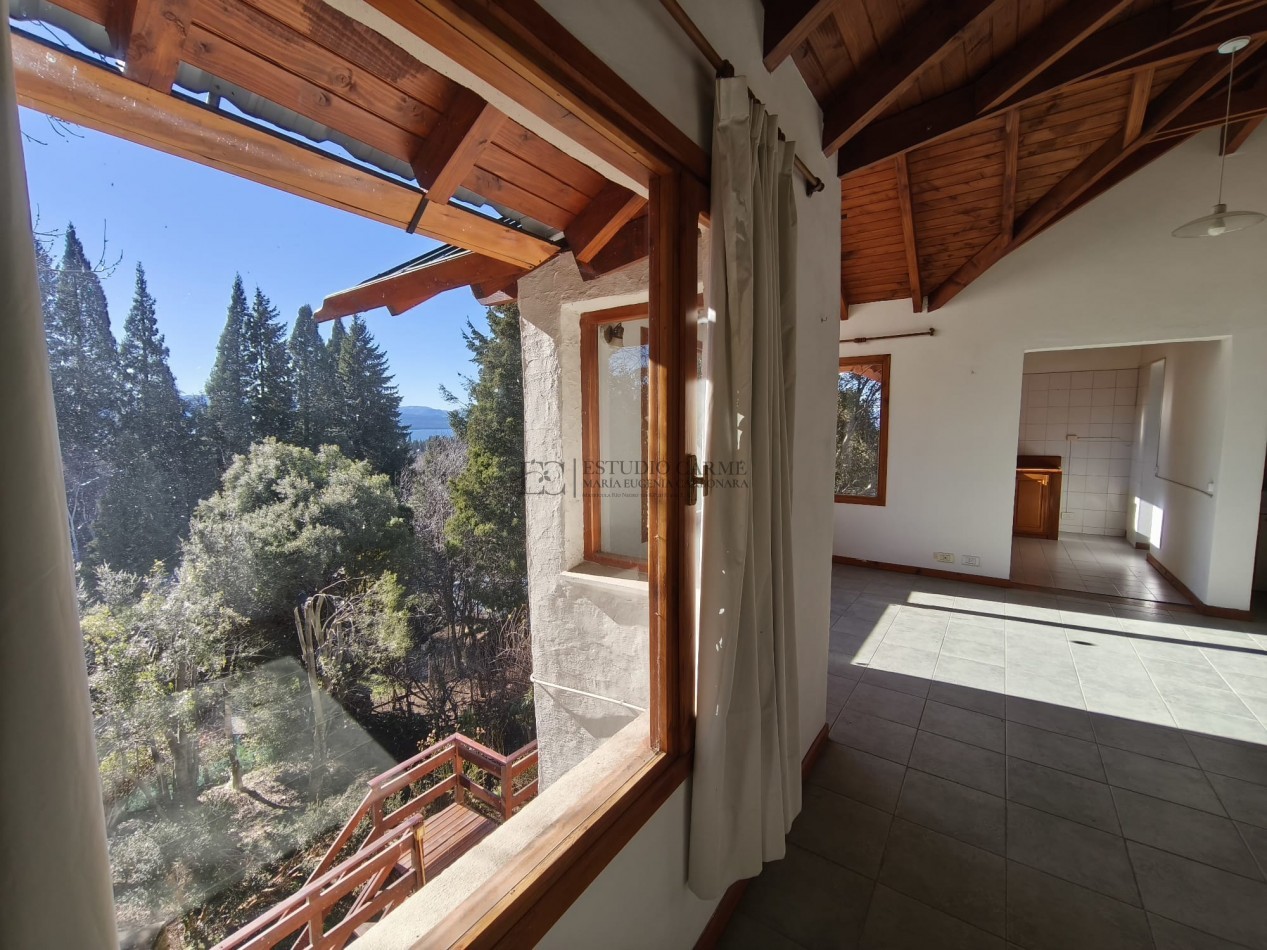 Casa 4 ambientes con vista a 100 m de Pioneros km 6, Bariloche en venta apto credito hipotecario UVA lote propio orientacion norte