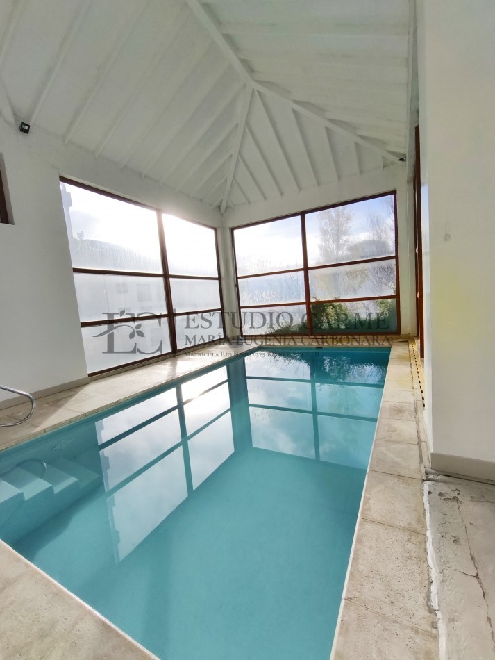 Depto. en centro de Bariloche apto turismo con pileta y gimnasio 