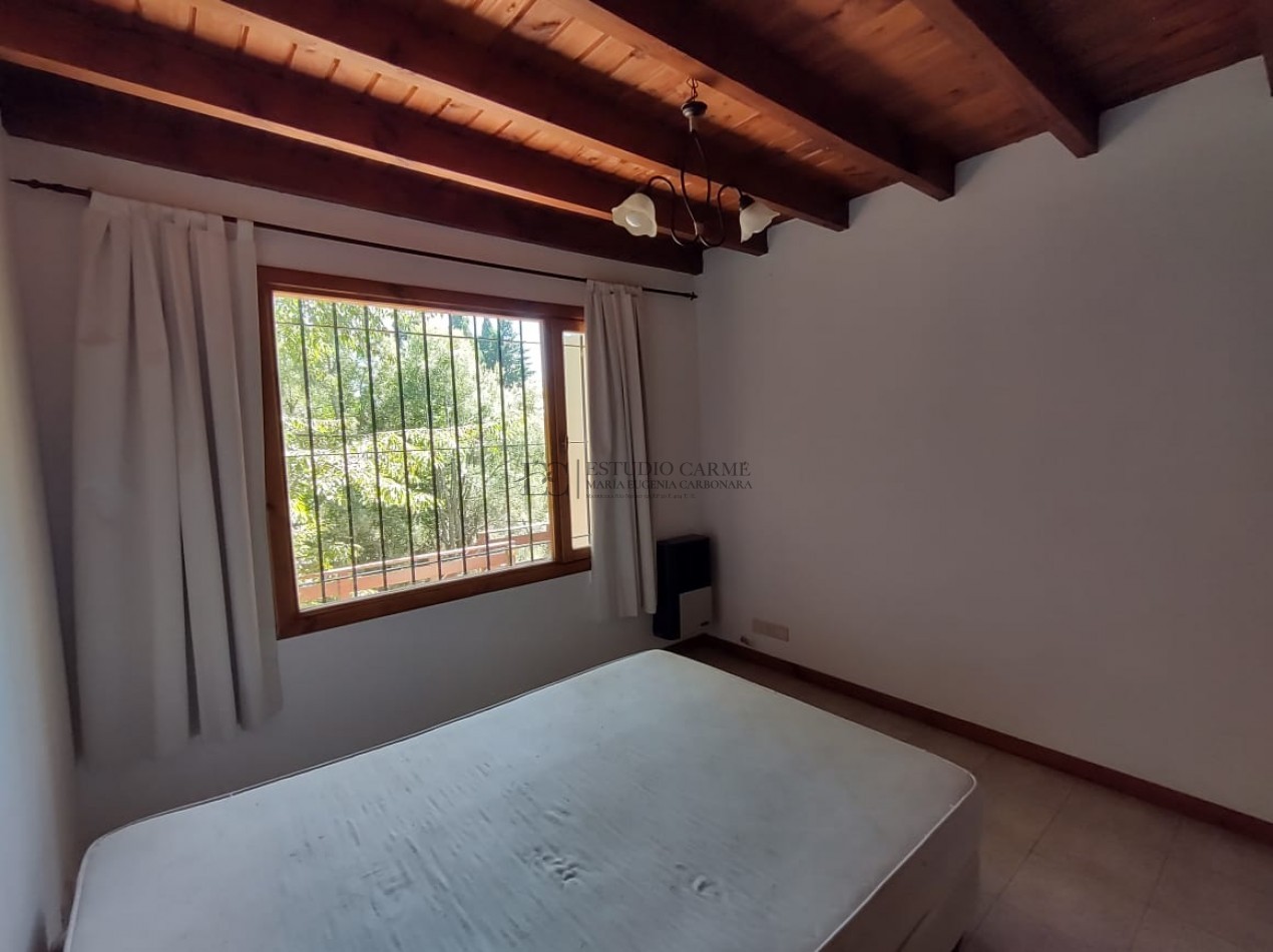 Casa 4 ambientes con vista a 100 m de Pioneros km 6, Bariloche en venta apto credito hipotecario UVA lote propio orientacion norte