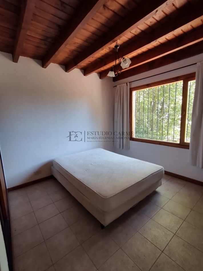 Casa 4 ambientes con vista a 100 m de Pioneros km 6, Bariloche en venta apto credito hipotecario UVA lote propio orientacion norte