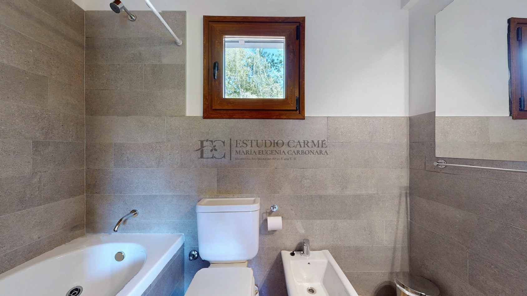 Casa en barrio privado Barrancas de Melipal en venta a 4,5 km del centro de Bariloche con seguridad y pileta