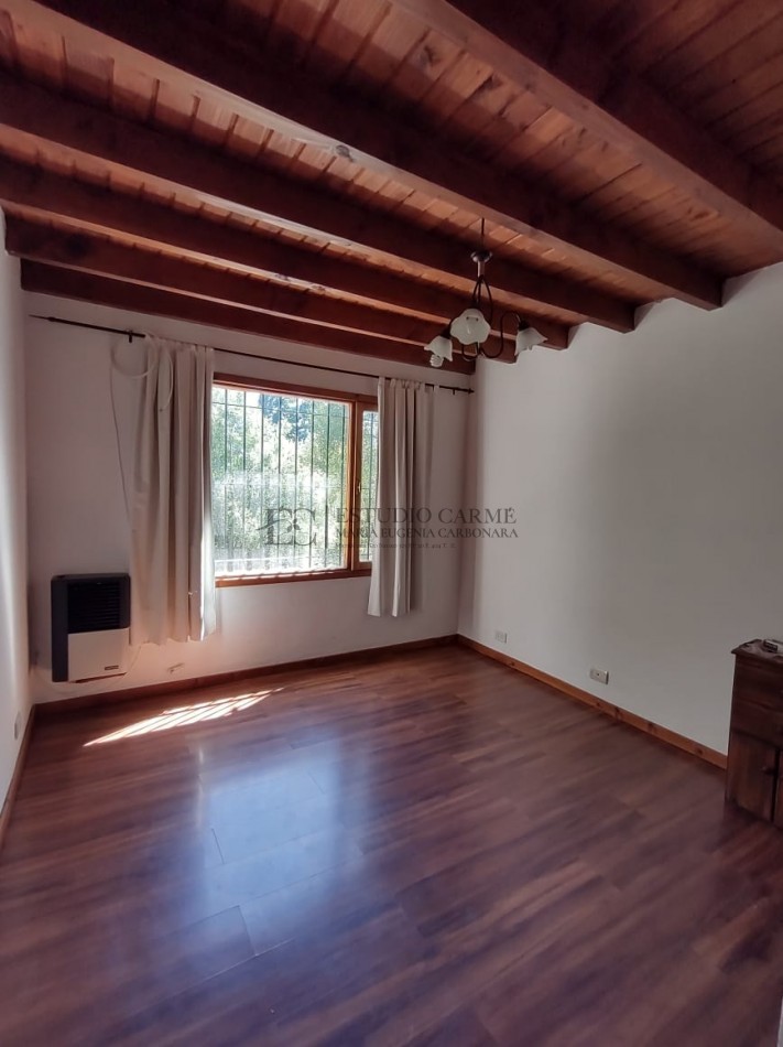 Casa 4 ambientes con vista a 100 m de Pioneros km 6, Bariloche en venta apto credito hipotecario UVA lote propio orientacion norte