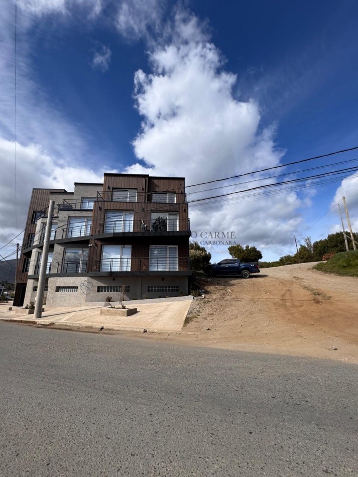 A estrenar apto turismo con vista al lago en Barrio Jardin Botanico Bariloche ideal inversion