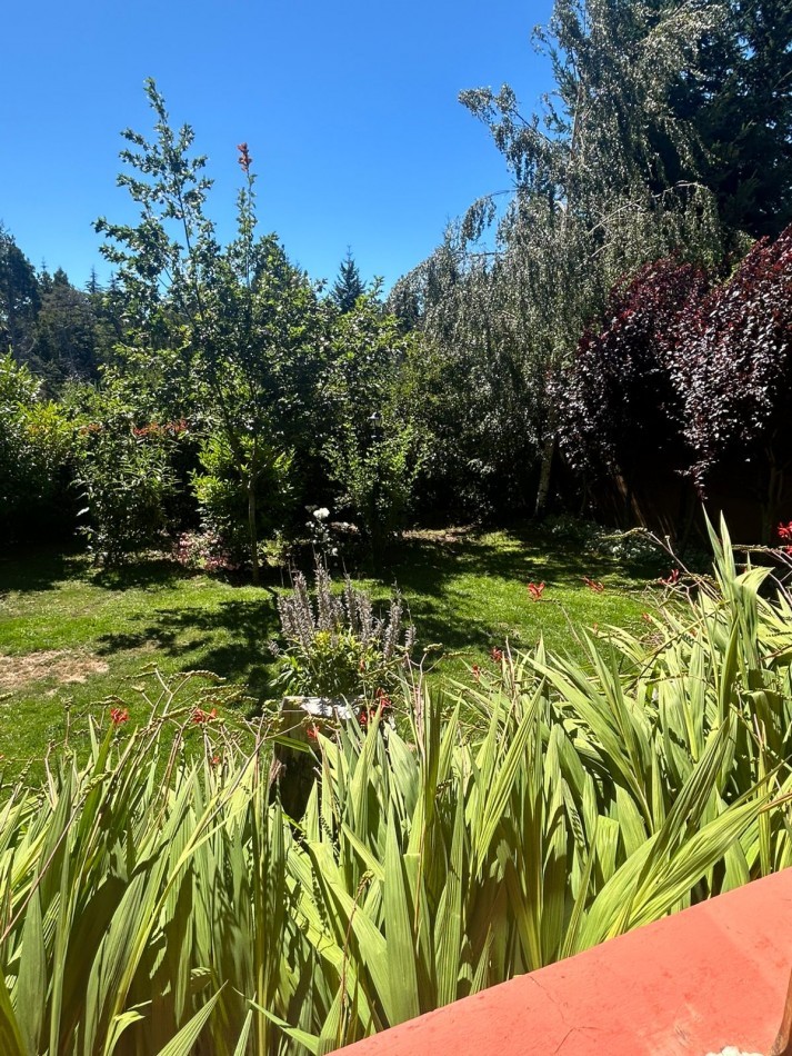 Casa en una planta en Bo. Las Rosas a 100 m de Bustillo km. 20,900 en venta en Bariloche