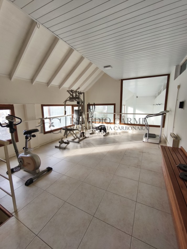Depto. en centro de Bariloche apto turismo con pileta y gimnasio 
