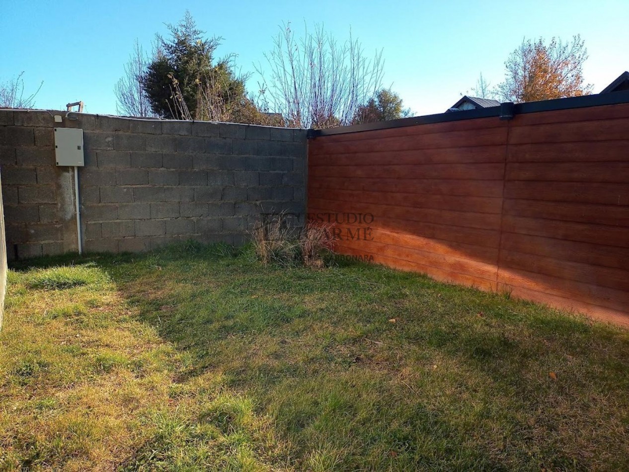 Casa con pileta cubierta en Las Victorias