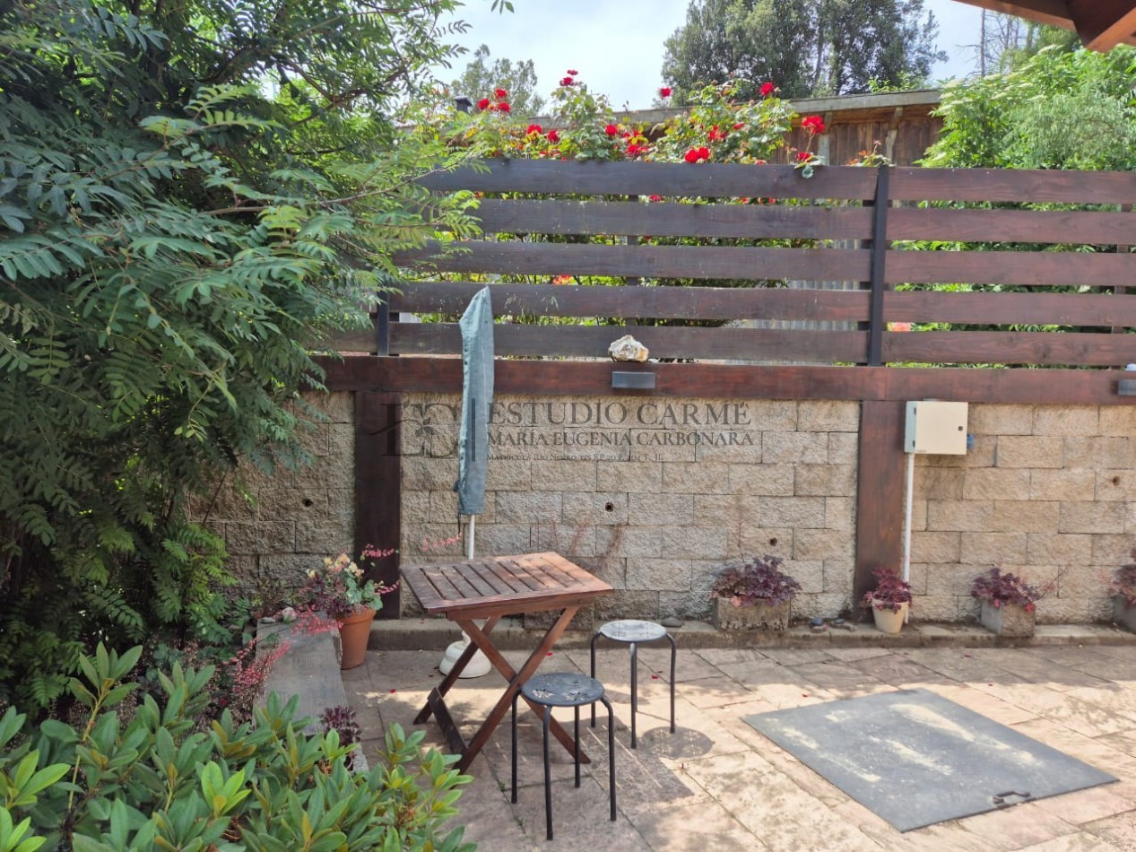 Casa + depto anexo en Barrio La Cascada de Bariloche. Alt. Bustillo Km 6 ideal vivienda y renta turistica venta inversion