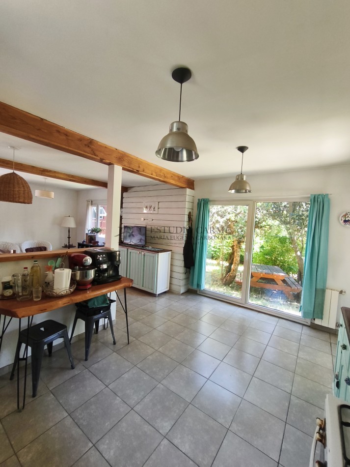 Casa en Lago Moreno con departamento + local u oficina en venta a 100 m de Playa del Viento Bariloche ideal vivienda mas renta turistica y emprendimiento