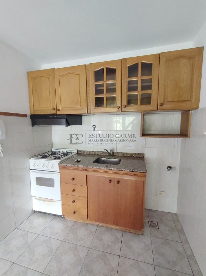 Apto credito depto doble altura con entrepiso tipo loft en Bo. Belgrano, Bariloche en venta monoambiente