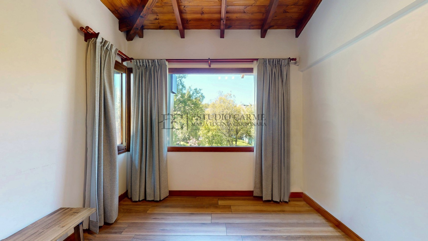Amplia casa con pileta en La Cascada, Bariloche, en venta