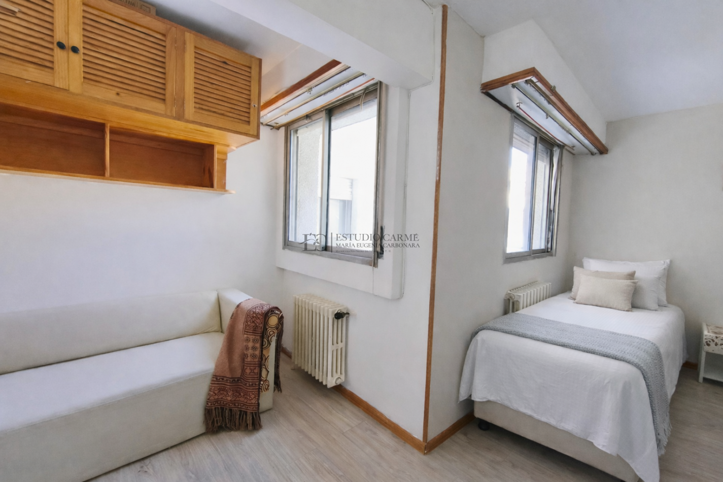 Comodo monoambiente centro de Bariloche a 50 m de Mitre en venta ideal inversion cocina separada 