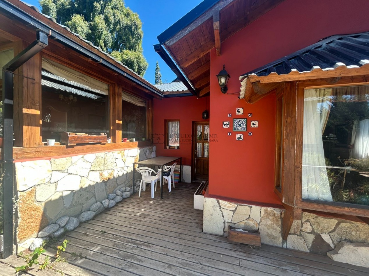 Casa en una planta en Bo. Las Rosas a 100 m de Bustillo km. 20,900 en venta en Bariloche