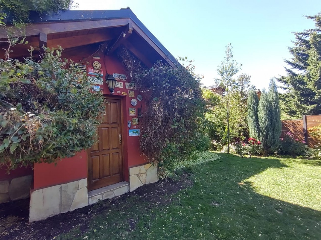 Casa en una planta en Bo. Las Rosas a 100 m de Bustillo km. 20,900 en venta en Bariloche